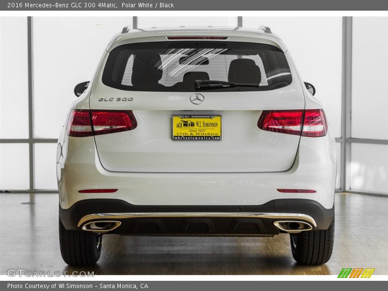 Polar White / Black 2016 Mercedes-Benz GLC 300 4Matic