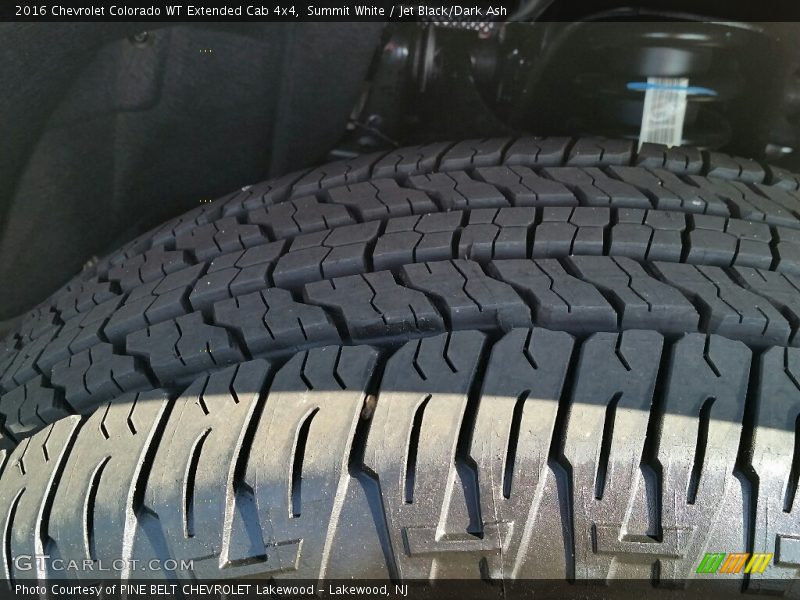 Summit White / Jet Black/Dark Ash 2016 Chevrolet Colorado WT Extended Cab 4x4