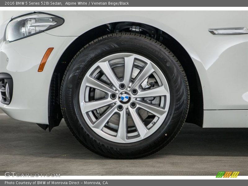 Alpine White / Venetian Beige/Black 2016 BMW 5 Series 528i Sedan