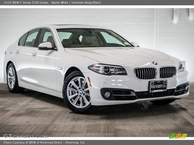 Alpine White / Venetian Beige/Black 2016 BMW 5 Series 528i Sedan