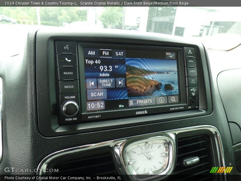 Granite Crystal Metallic / Dark Frost Beige/Medium Frost Beige 2014 Chrysler Town & Country Touring-L
