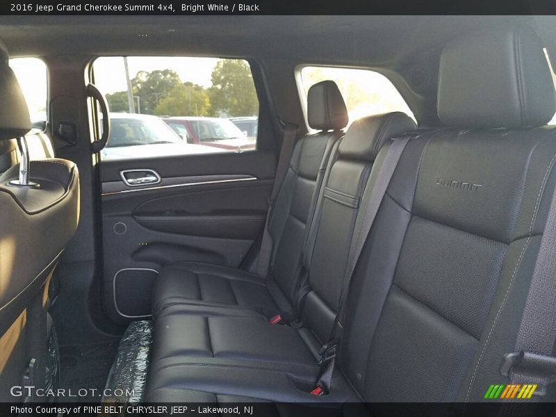 Bright White / Black 2016 Jeep Grand Cherokee Summit 4x4