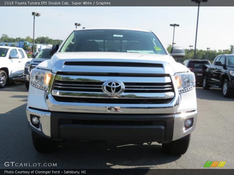 Super White / Graphite 2016 Toyota Tundra SR5 Double Cab