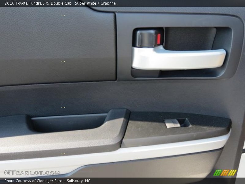 Super White / Graphite 2016 Toyota Tundra SR5 Double Cab