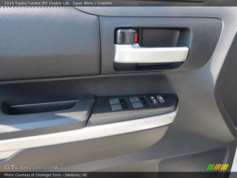 Super White / Graphite 2016 Toyota Tundra SR5 Double Cab