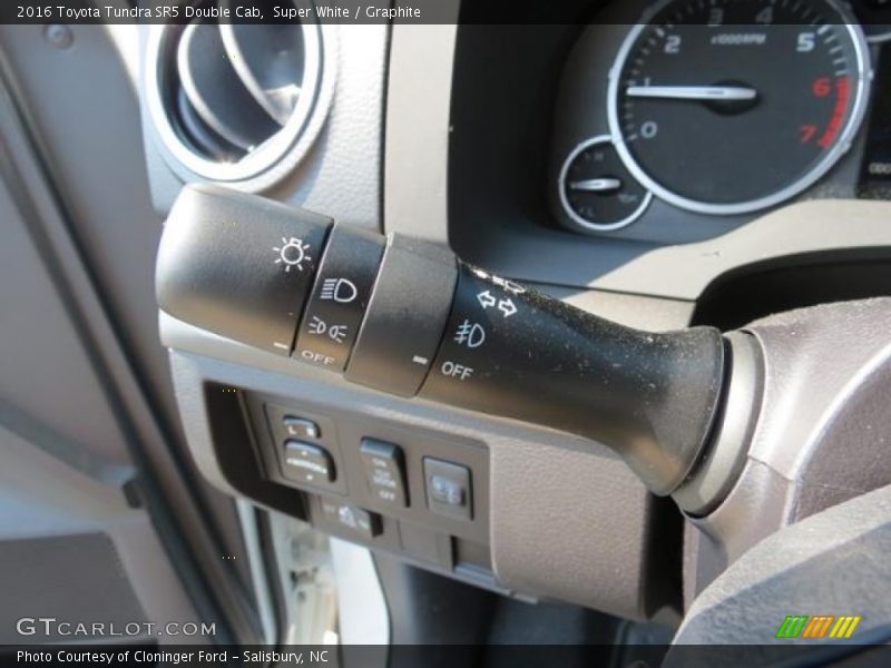 Super White / Graphite 2016 Toyota Tundra SR5 Double Cab