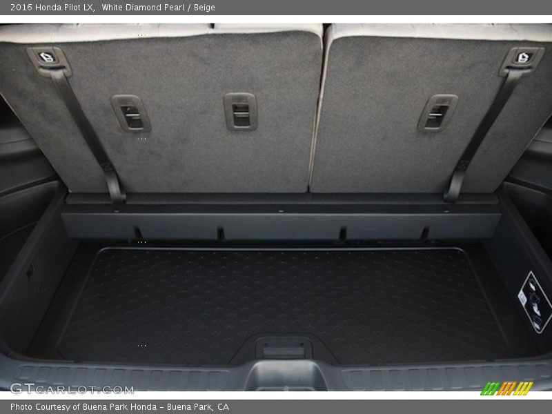 White Diamond Pearl / Beige 2016 Honda Pilot LX