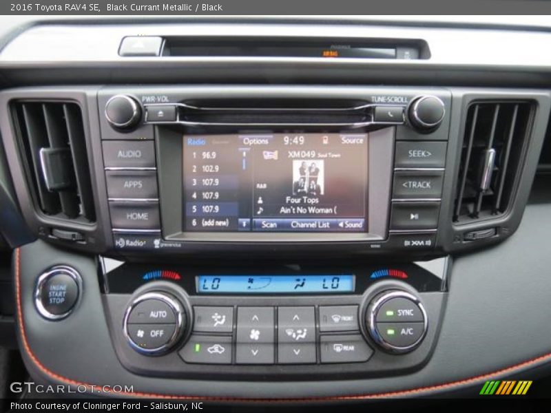 Black Currant Metallic / Black 2016 Toyota RAV4 SE