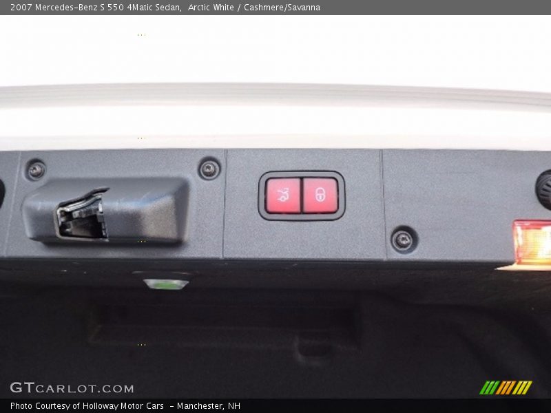 Arctic White / Cashmere/Savanna 2007 Mercedes-Benz S 550 4Matic Sedan