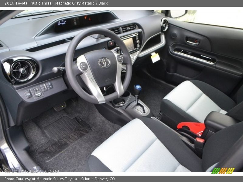 Magnetic Gray Metallic / Black 2016 Toyota Prius c Three