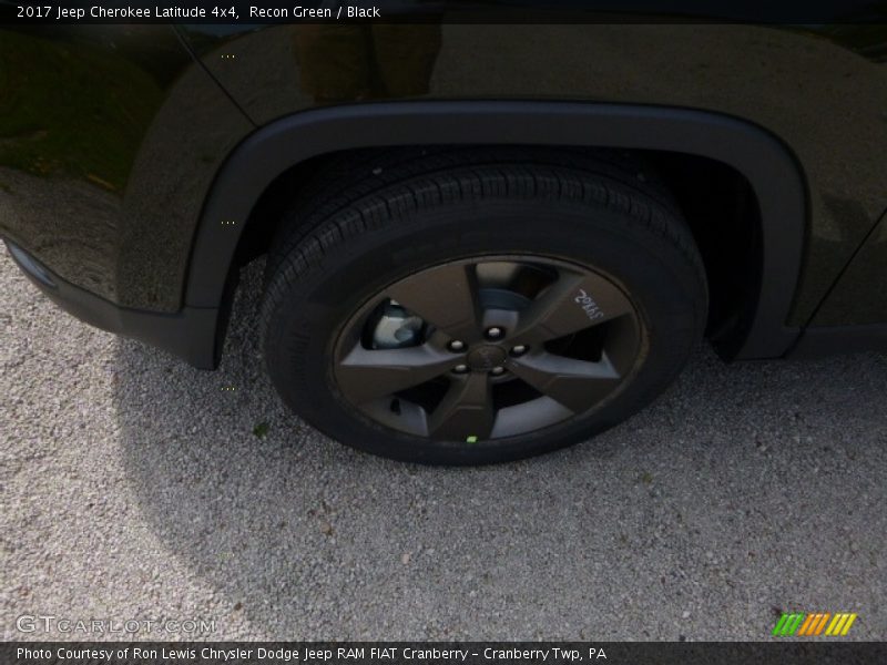Recon Green / Black 2017 Jeep Cherokee Latitude 4x4
