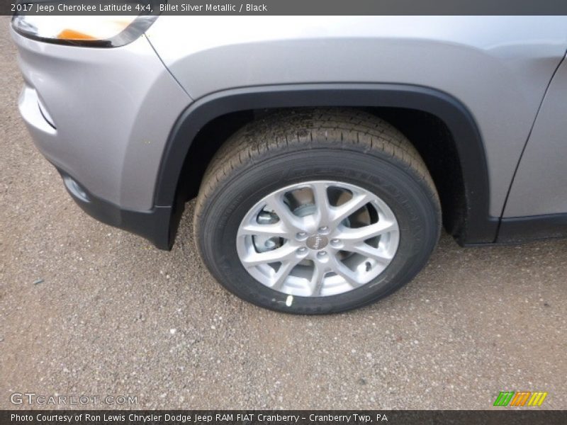 Billet Silver Metallic / Black 2017 Jeep Cherokee Latitude 4x4