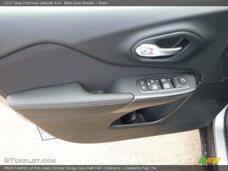 Billet Silver Metallic / Black 2017 Jeep Cherokee Latitude 4x4