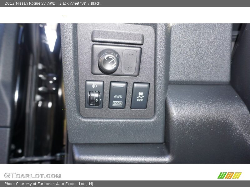 Black Amethyst / Black 2013 Nissan Rogue SV AWD