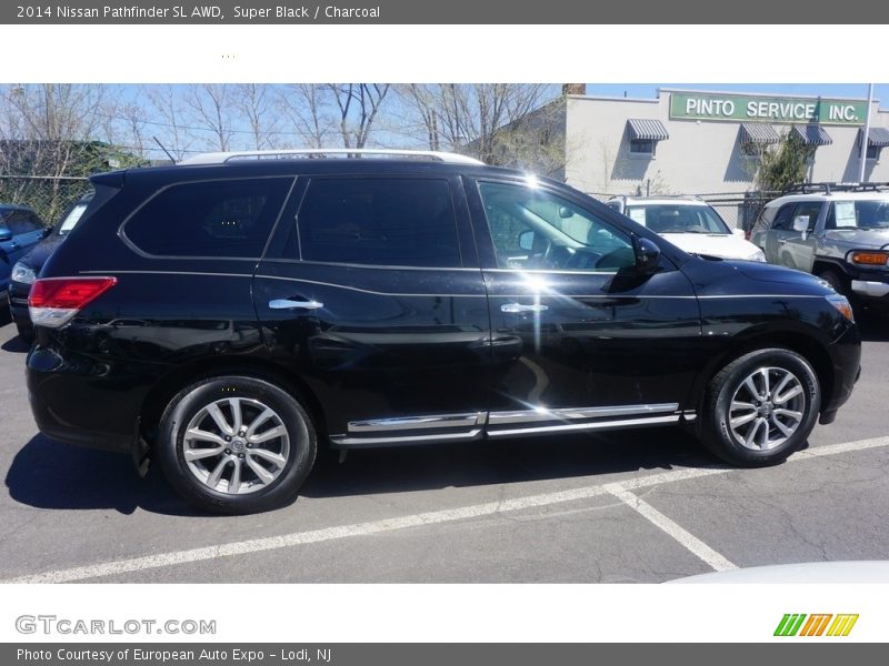 Super Black / Charcoal 2014 Nissan Pathfinder SL AWD