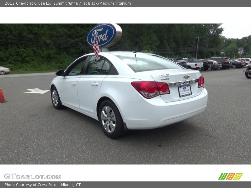 Summit White / Jet Black/Medium Titanium 2013 Chevrolet Cruze LS