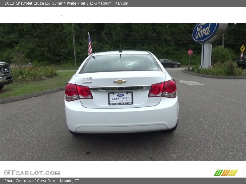 Summit White / Jet Black/Medium Titanium 2013 Chevrolet Cruze LS