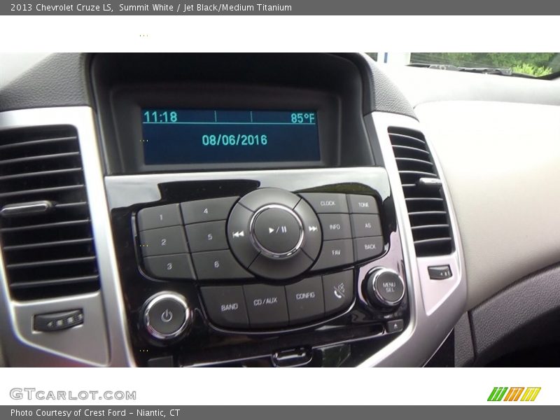 Summit White / Jet Black/Medium Titanium 2013 Chevrolet Cruze LS