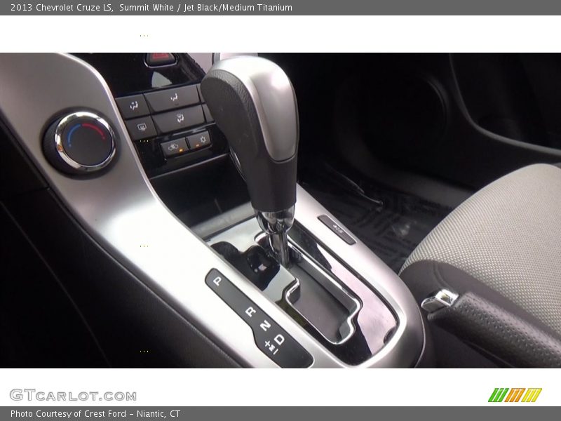Summit White / Jet Black/Medium Titanium 2013 Chevrolet Cruze LS
