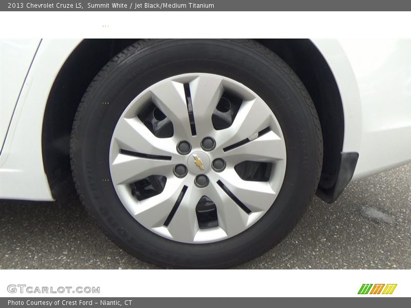 Summit White / Jet Black/Medium Titanium 2013 Chevrolet Cruze LS