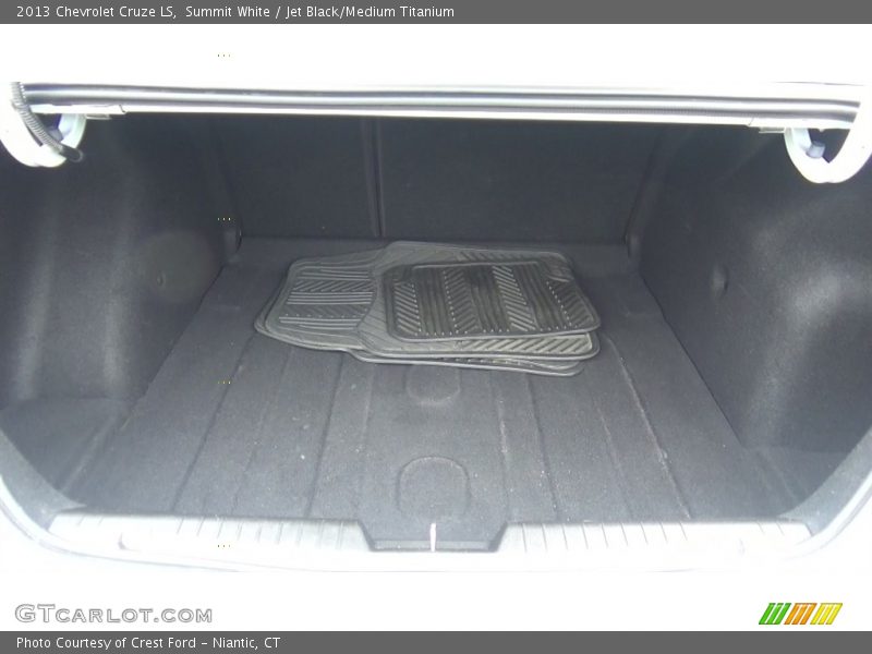 Summit White / Jet Black/Medium Titanium 2013 Chevrolet Cruze LS