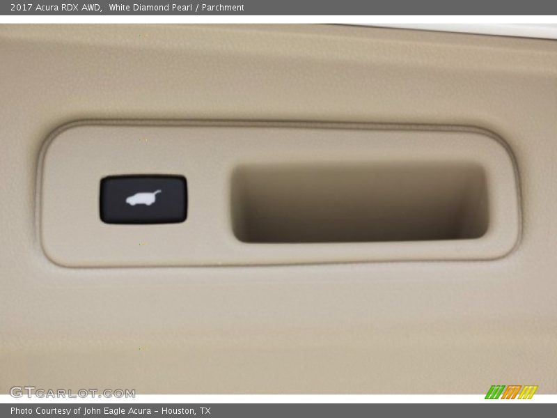 White Diamond Pearl / Parchment 2017 Acura RDX AWD