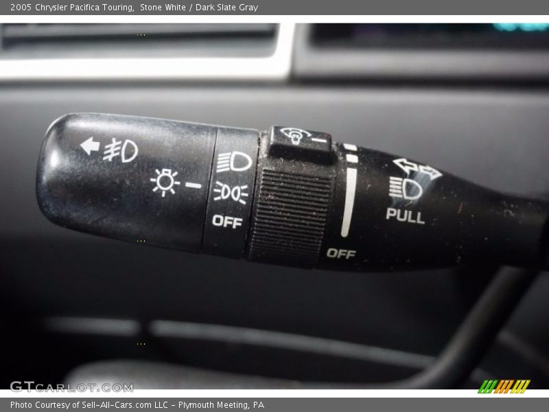 Stone White / Dark Slate Gray 2005 Chrysler Pacifica Touring