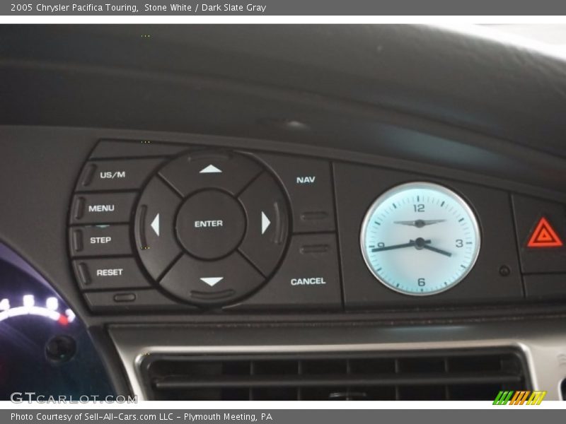 Stone White / Dark Slate Gray 2005 Chrysler Pacifica Touring