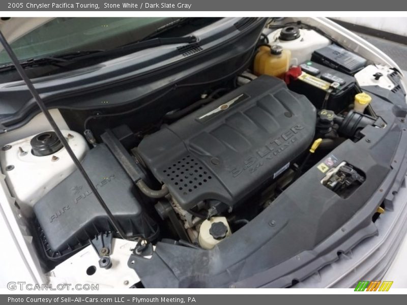 Stone White / Dark Slate Gray 2005 Chrysler Pacifica Touring