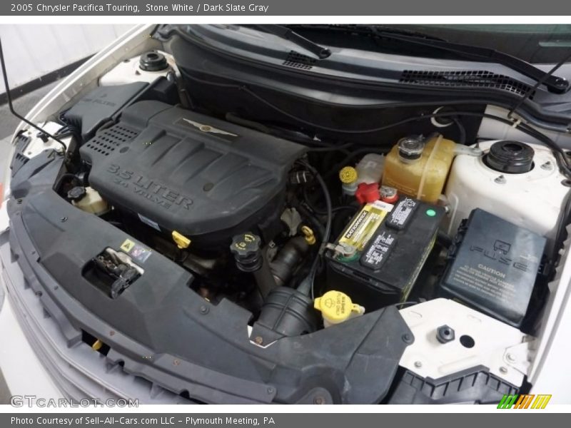 Stone White / Dark Slate Gray 2005 Chrysler Pacifica Touring
