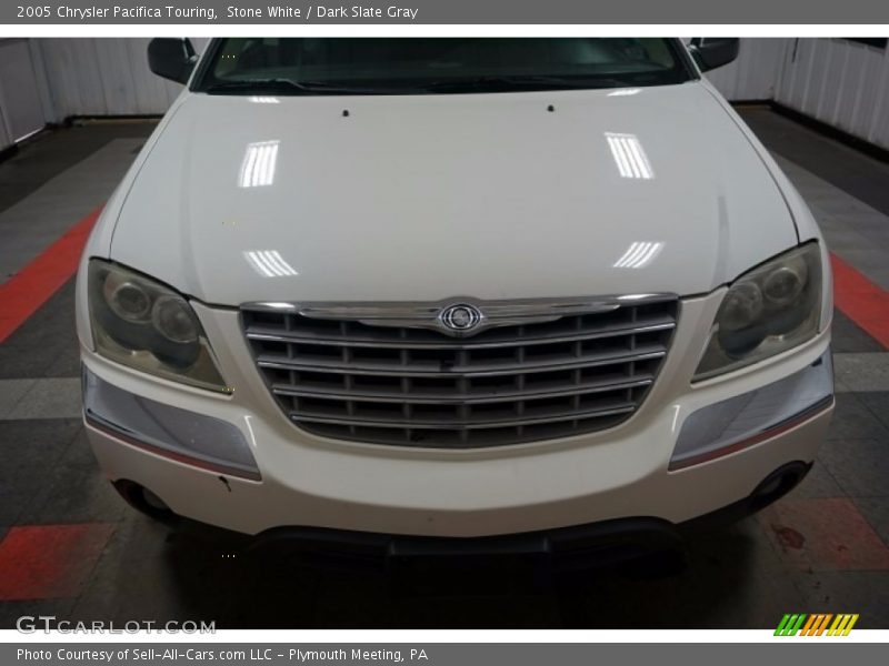 Stone White / Dark Slate Gray 2005 Chrysler Pacifica Touring