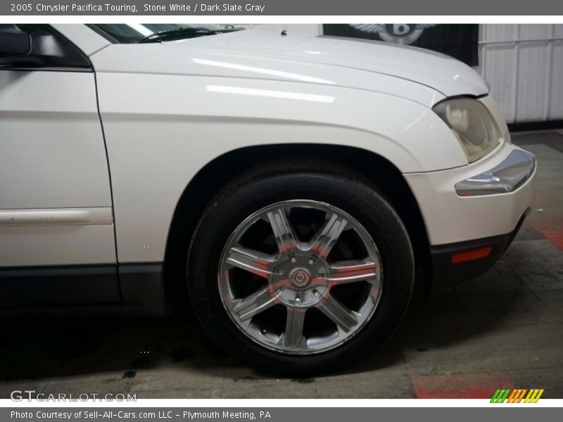Stone White / Dark Slate Gray 2005 Chrysler Pacifica Touring