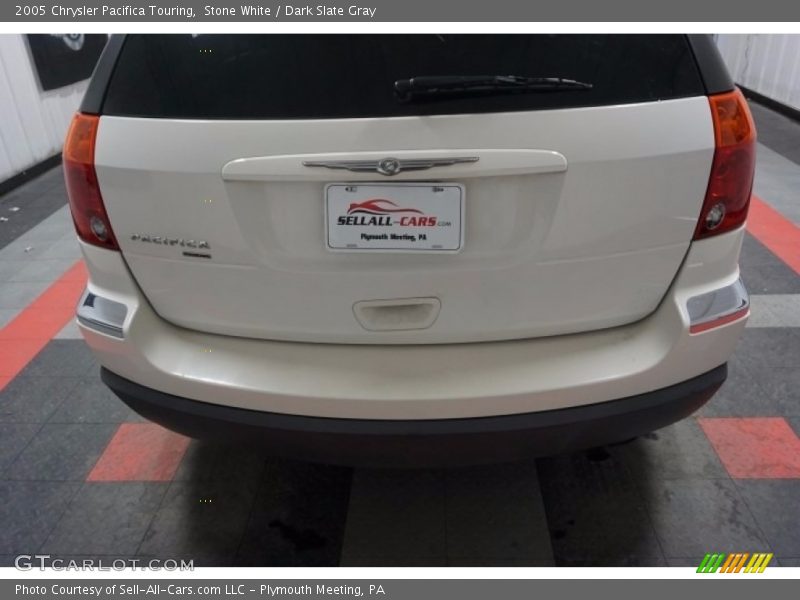 Stone White / Dark Slate Gray 2005 Chrysler Pacifica Touring