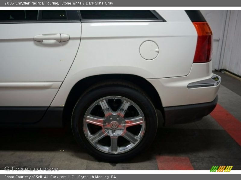 Stone White / Dark Slate Gray 2005 Chrysler Pacifica Touring