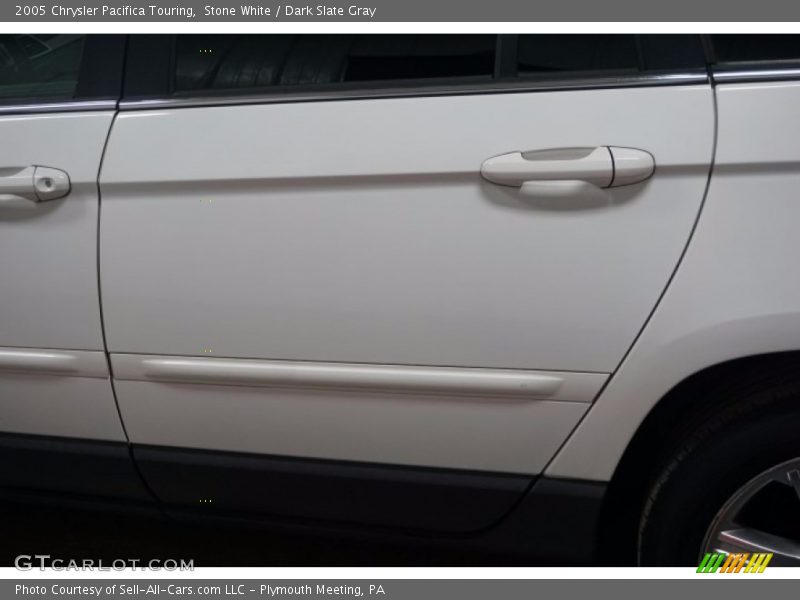 Stone White / Dark Slate Gray 2005 Chrysler Pacifica Touring
