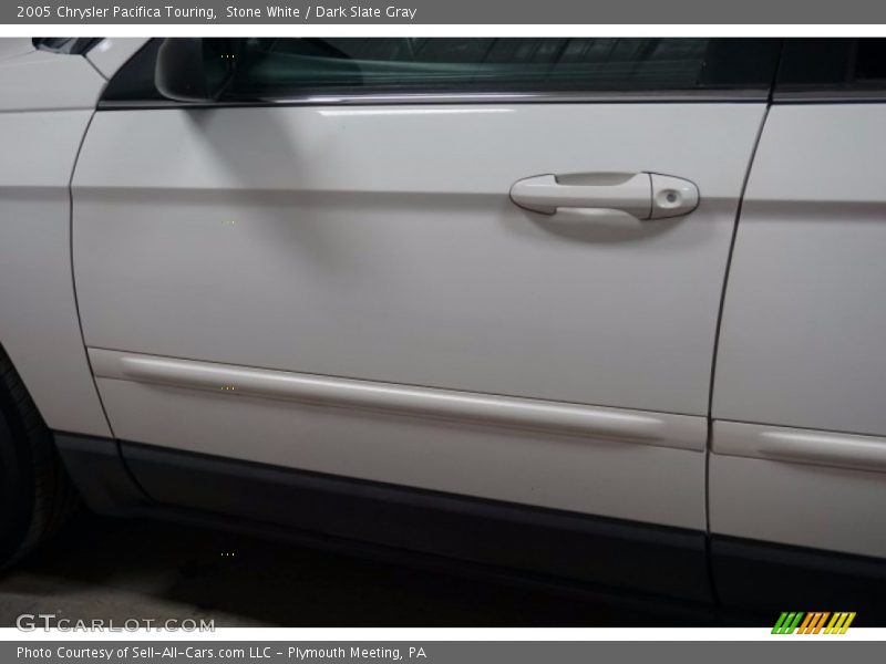Stone White / Dark Slate Gray 2005 Chrysler Pacifica Touring
