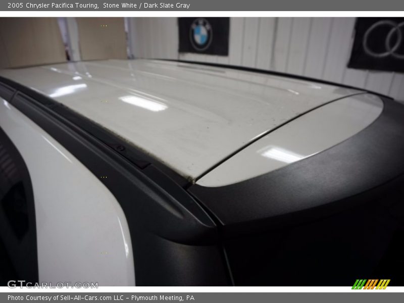 Stone White / Dark Slate Gray 2005 Chrysler Pacifica Touring