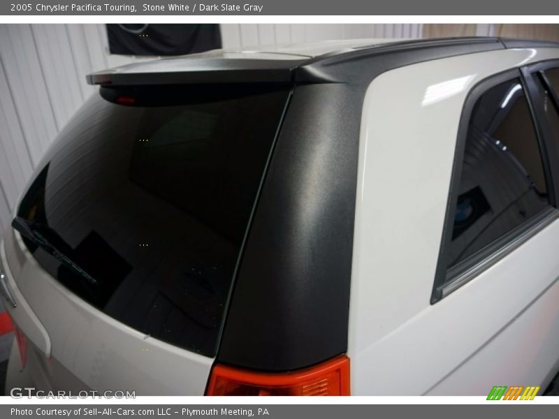 Stone White / Dark Slate Gray 2005 Chrysler Pacifica Touring