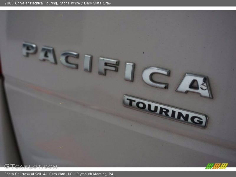 Stone White / Dark Slate Gray 2005 Chrysler Pacifica Touring