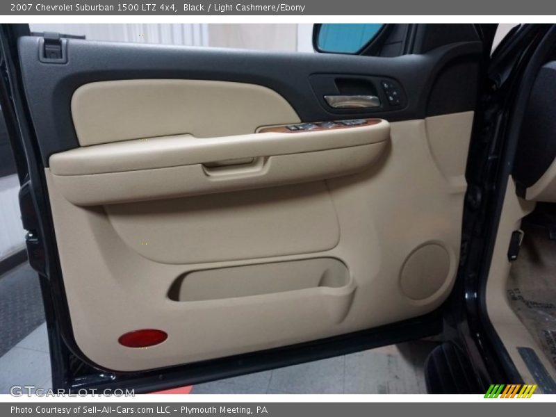 Black / Light Cashmere/Ebony 2007 Chevrolet Suburban 1500 LTZ 4x4