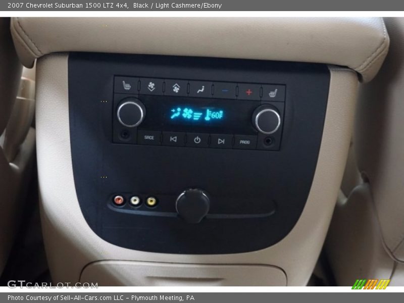 Black / Light Cashmere/Ebony 2007 Chevrolet Suburban 1500 LTZ 4x4