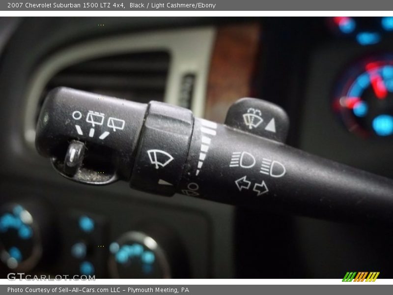 Black / Light Cashmere/Ebony 2007 Chevrolet Suburban 1500 LTZ 4x4