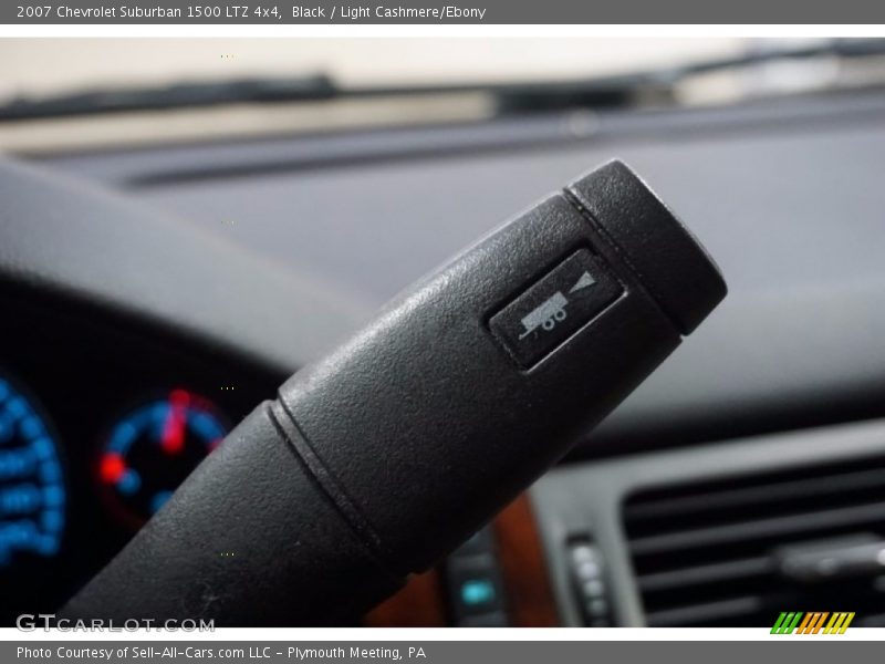 Black / Light Cashmere/Ebony 2007 Chevrolet Suburban 1500 LTZ 4x4