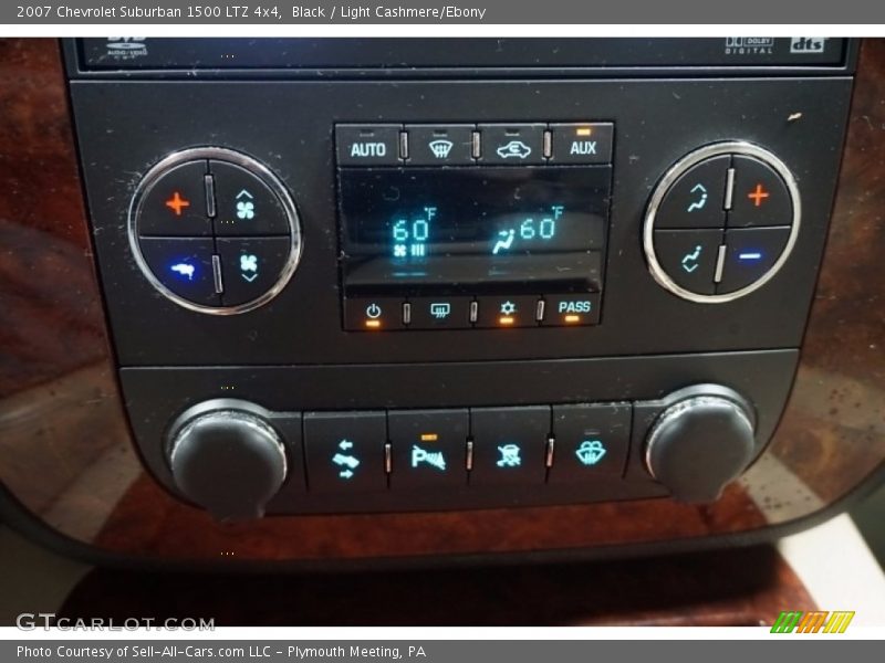 Black / Light Cashmere/Ebony 2007 Chevrolet Suburban 1500 LTZ 4x4