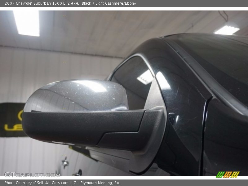 Black / Light Cashmere/Ebony 2007 Chevrolet Suburban 1500 LTZ 4x4
