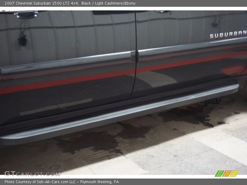 Black / Light Cashmere/Ebony 2007 Chevrolet Suburban 1500 LTZ 4x4