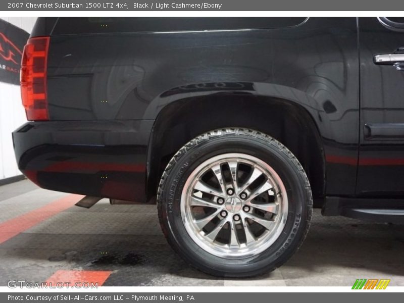 Black / Light Cashmere/Ebony 2007 Chevrolet Suburban 1500 LTZ 4x4
