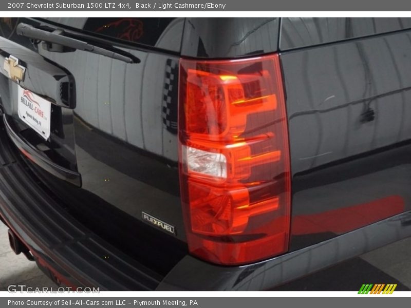 Black / Light Cashmere/Ebony 2007 Chevrolet Suburban 1500 LTZ 4x4