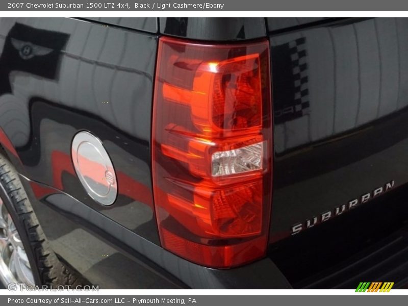 Black / Light Cashmere/Ebony 2007 Chevrolet Suburban 1500 LTZ 4x4