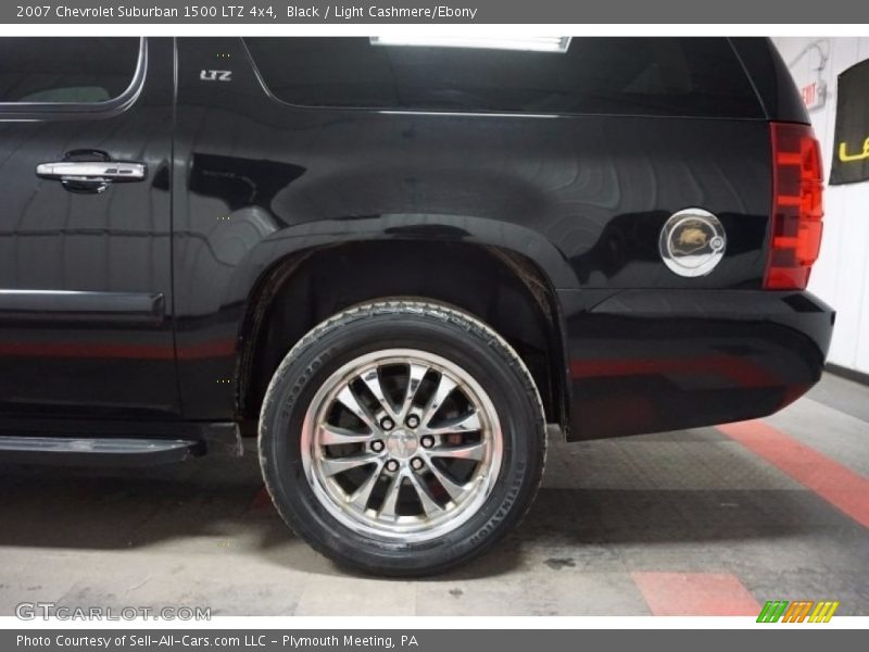 Black / Light Cashmere/Ebony 2007 Chevrolet Suburban 1500 LTZ 4x4
